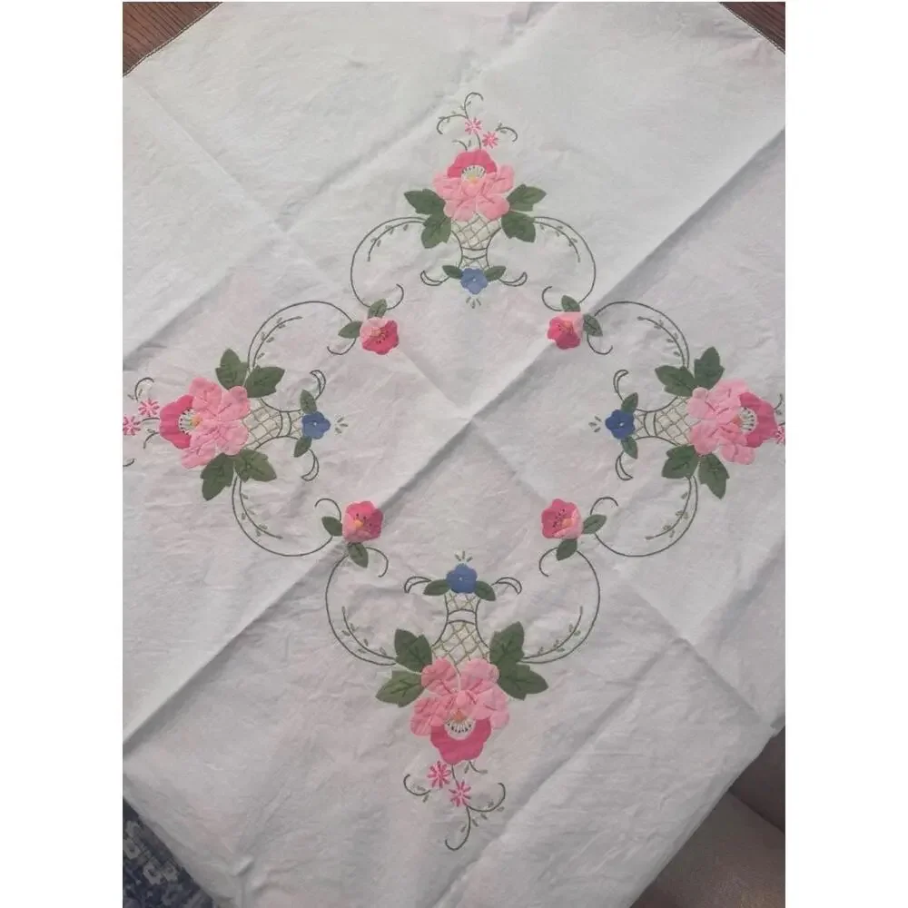 Vintage Hand Embroidered Floral Table Linen Mixed Set (5 Items)